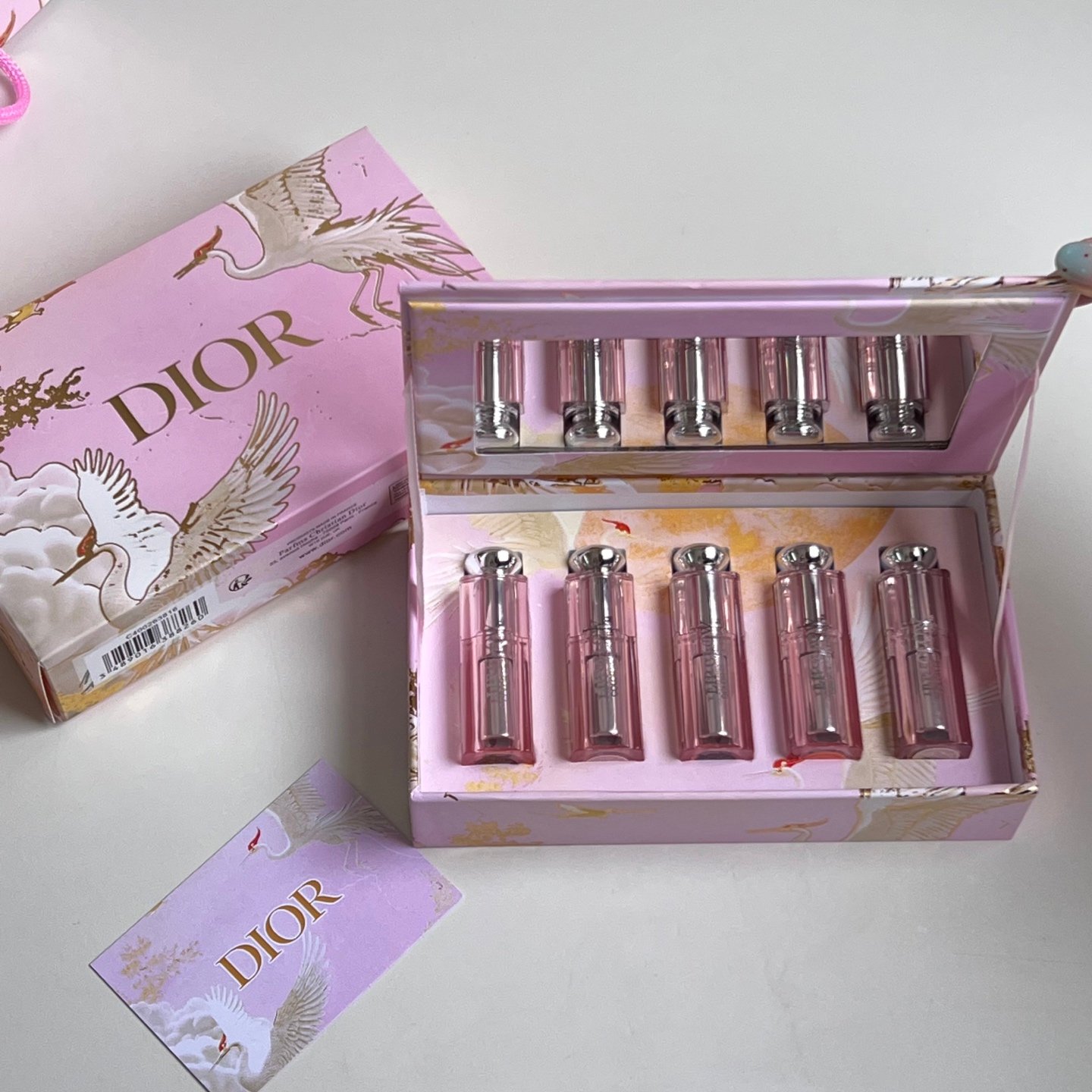 Dior color-changing lipstick sample set of five! Contains: 1.5g*5. Color numbers: 000#, 001#, 004#, 038#, dior8#.