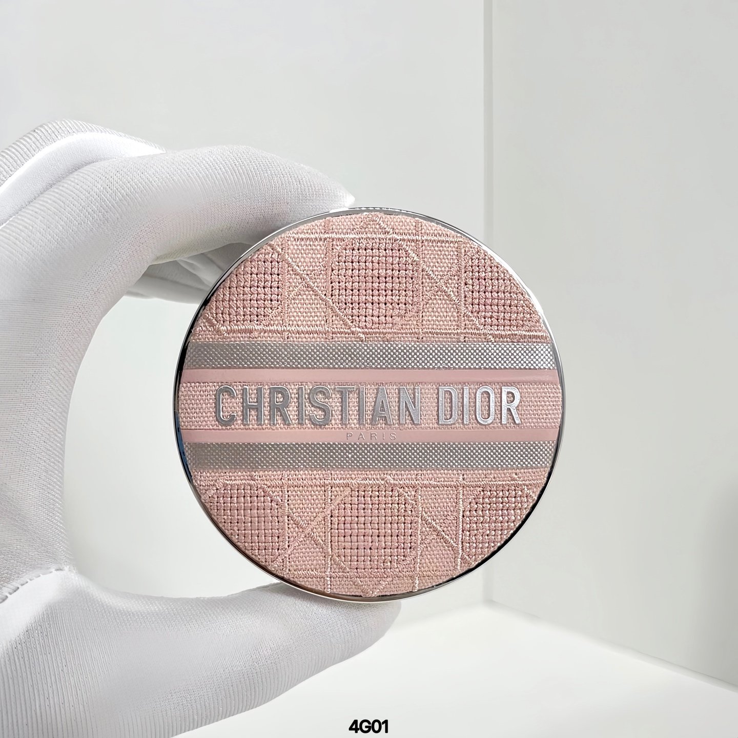 New version of Dior pink embroidery air cushion 13g