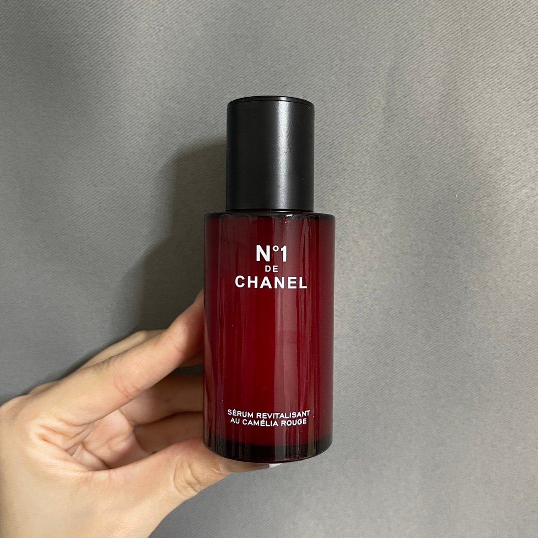 Chanel Red No. 1 Camellia Essence 50ml